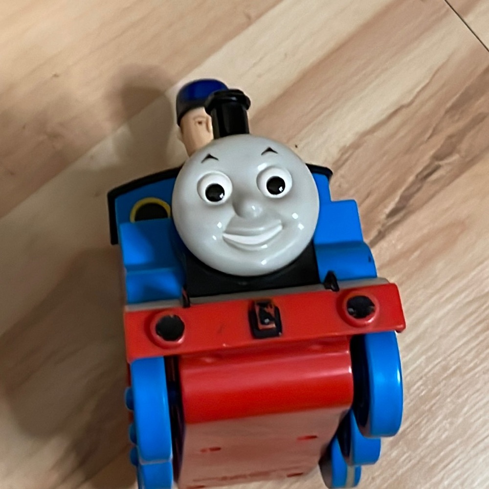 ‘04 Thomas the Train toy